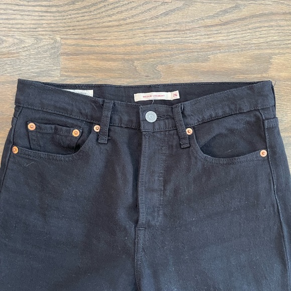 Levi’s | Wedgie Straight Jeans - Picture 4 of 5